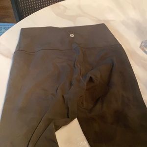 Lululemon WunderUnder Leggings